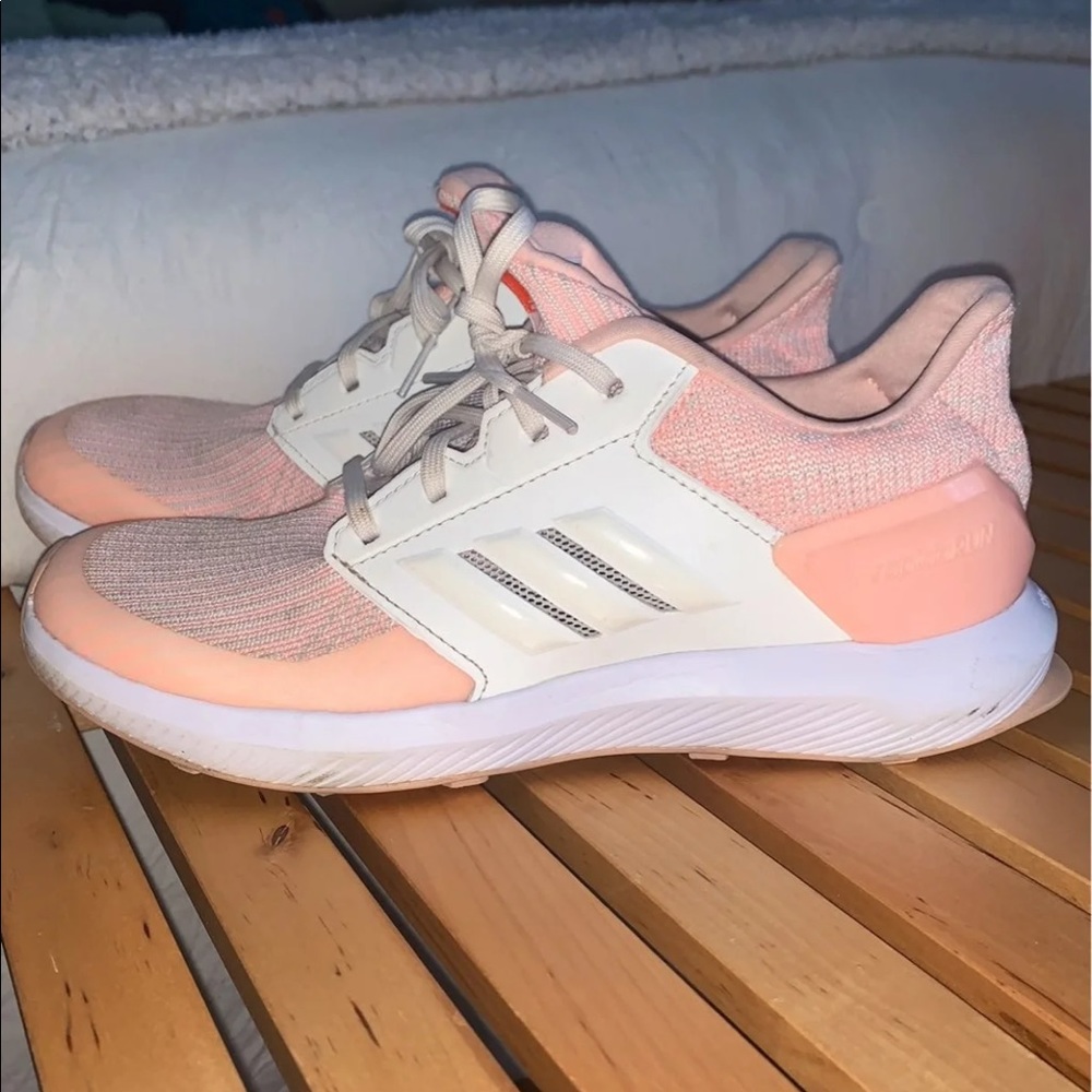Pink RapidaRUN Adidas Sneakers